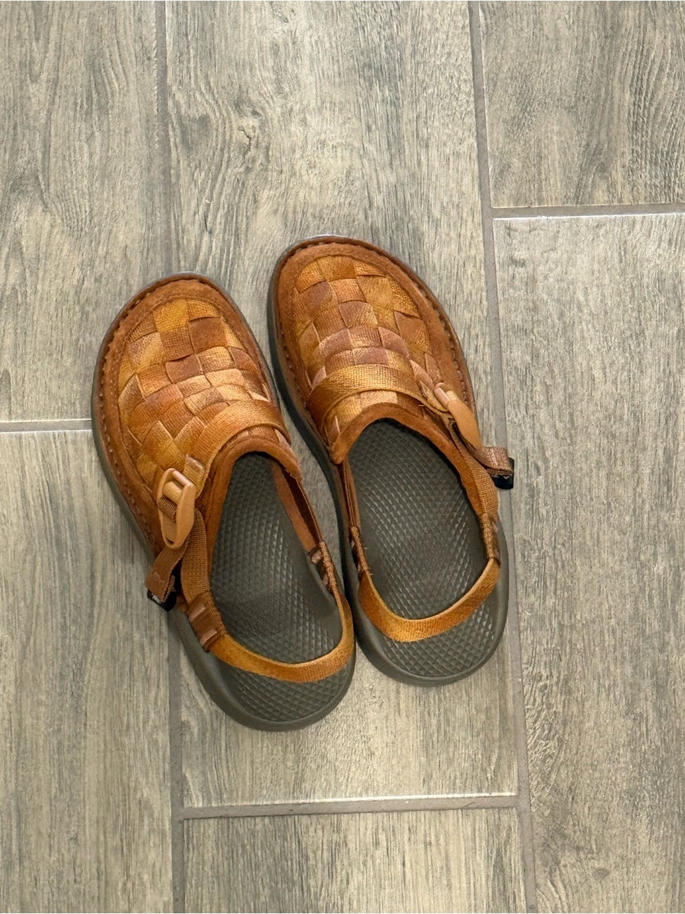 Women’s Woven Leather Slip-On Sandals - Tan
